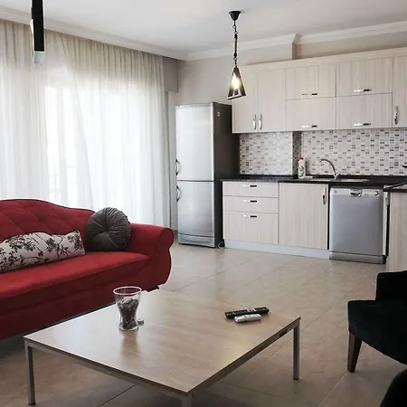 Sakizlar Konagi * Çeşme