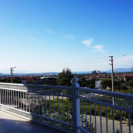 Sakizlar Konagi * Çeşme